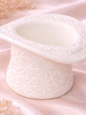 Vintage Fenton Daisy and Button Pattern Milk Glass Top Hat Vase